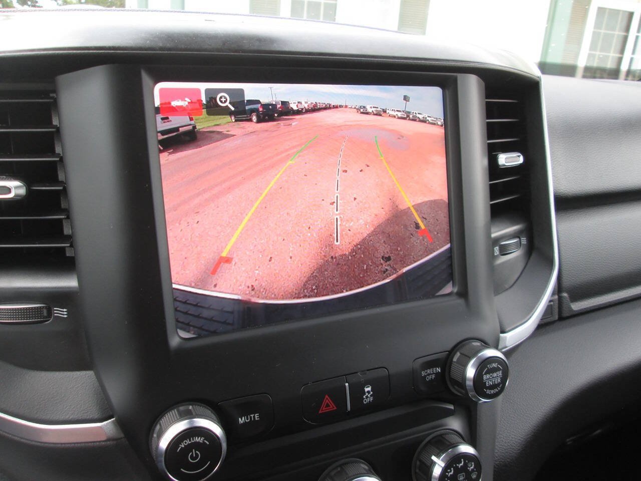 Used 2024 RAM 2500 Big Horn w/ Off Road Package AWD/4WD image 25