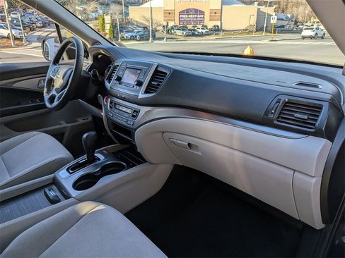 Used 2019 Honda Pilot LX image 23
