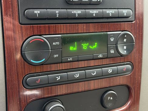 Used 2005 Ford F150 image 17