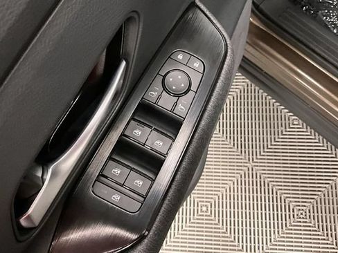 New 2026 Nissan Kicks SV w/ Cold Weather Package FWD image 31