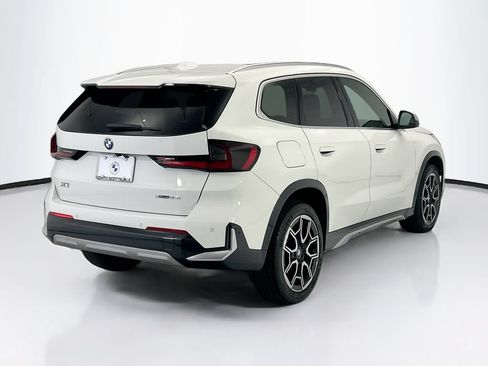 Used 2023 BMW X1 xDrive28i w/ Premium Package AWD/4WD image 5