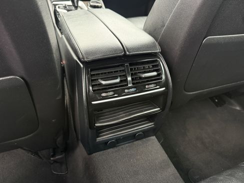 Used 2017 BMW 540i w/ Premium Package image 39