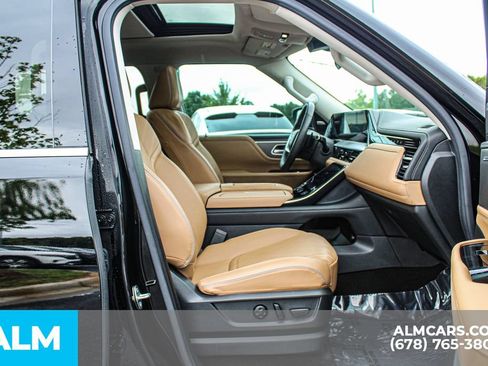 Used 2025 INFINITI QX80 Luxe AWD/4WD image 23