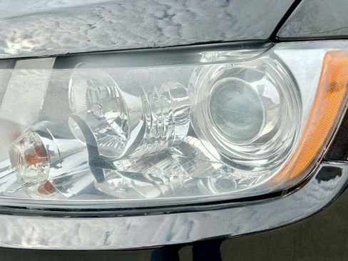 Used 2013 Jeep Grand Cherokee Limited w/ Luxury Group II image 24