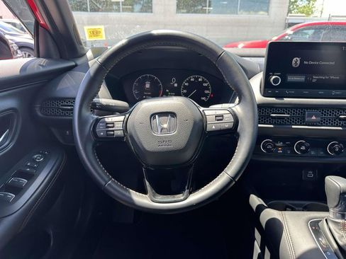 Certified 2025 Honda HR-V Sport image 11
