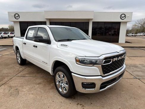 New 2026 RAM 1500 Big Horn AWD/4WD image 2