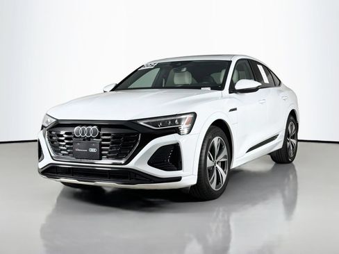 Certified 2024 Audi Q8 e-tron Premium AWD/4WD image 3