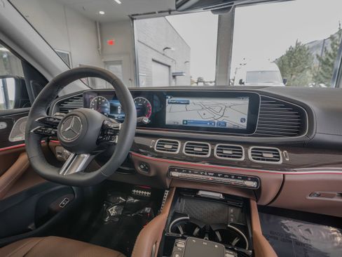 New 2026 Mercedes-Benz GLS 450 4MATIC image 19