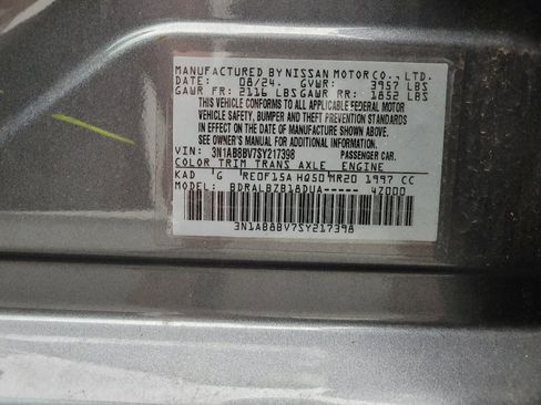 Used 2025 Nissan Sentra S FWD image 33