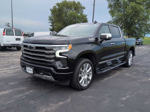 Used 2023 Chevrolet Silverado 1500 High Country w/ High Country Premium Package AWD/4WD image 7