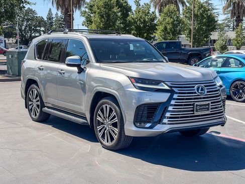 New 2026 Lexus LX 700h Luxury AWD/4WD image 7