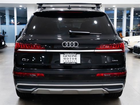 Used 2022 Audi Q7 3.0T Premium Plus w/ Premium Plus Package AWD/4WD image 5