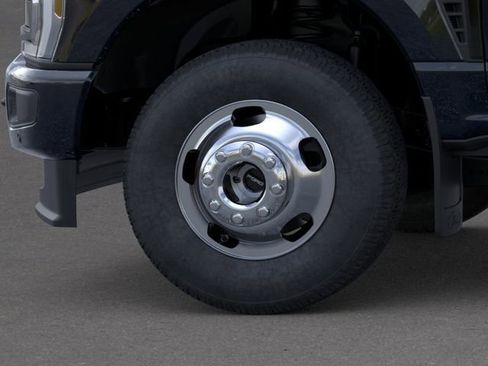 New 2026 Ford F350 Platinum AWD/4WD image 19