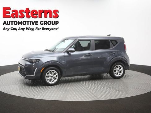 Used 2023 Kia Soul LX w/ LX Technology Package FWD image 56