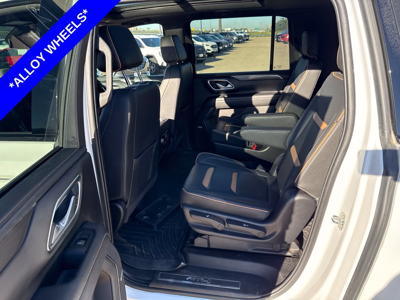 Used 2022 GMC Yukon XL AT4 w/ Max Trailering Package AWD/4WD image 6
