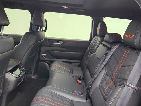Used 2025 Nissan Armada PRO-4X w/ Pro-4X Premium Package AWD/4WD image 21