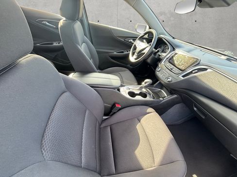 Used 2023 Chevrolet Malibu LT image 25
