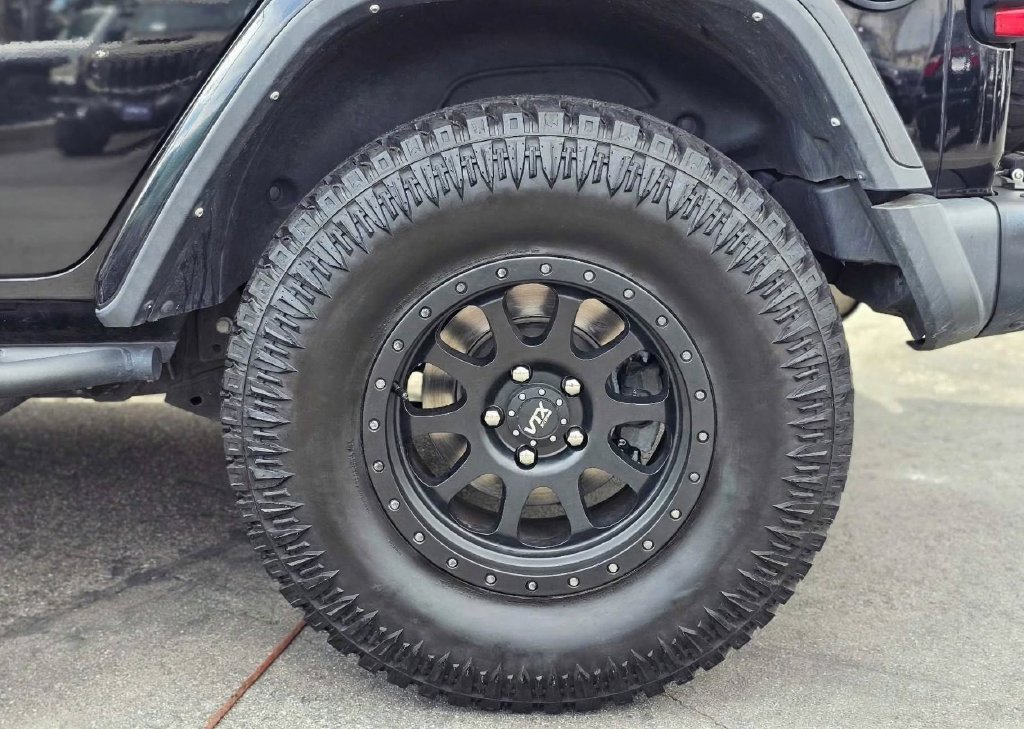 Certified 2021 Jeep Wrangler Unlimited Rubicon AWD/4WD image 16