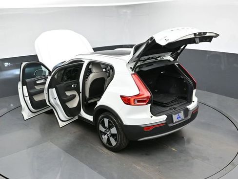 Used 2019 Volvo XC40 T5 Momentum AWD/4WD image 49