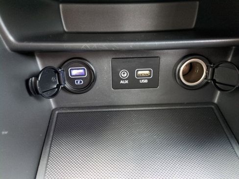 Used 2020 Hyundai Kona SE FWD image 29