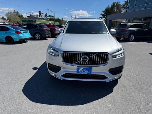 Used 2021 Volvo XC90 T6 Momentum w/ Advanced Package AWD/4WD image 3