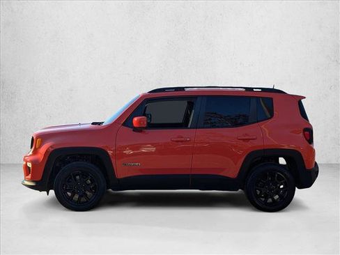 Used 2020 Jeep Renegade Latitude w/ Cold Weather Group image 9