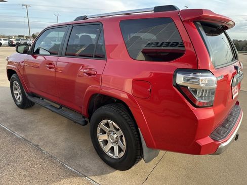 Used 2016 Toyota 4Runner Trail Premium image 5