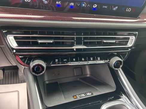 New 2026 Chevrolet Traverse Z71 w/ Driver Confidence Package AWD/4WD image 26