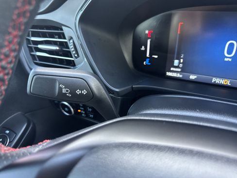 Used 2025 Ford Escape ST-Line Select image 27