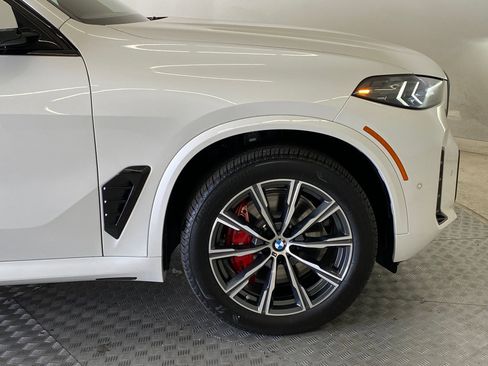 New 2026 BMW X5 xDrive40i w/ M Sport Package image 11