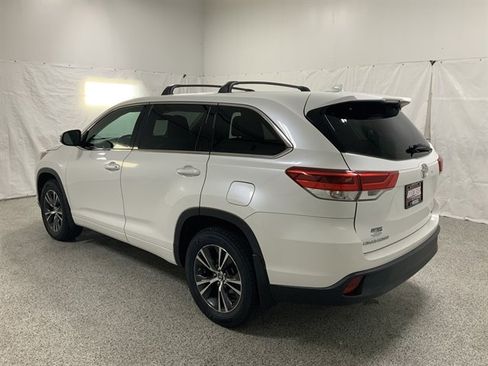 Used 2018 Toyota Highlander Plus image 6