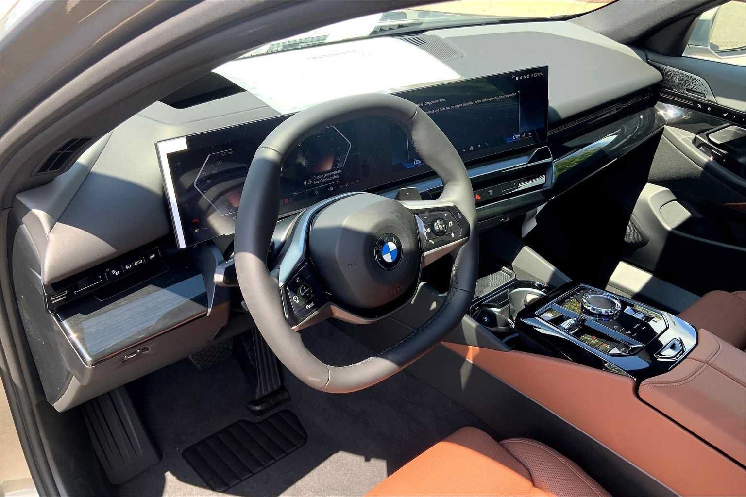 Used 2026 BMW 530i w/ Executive Package RWD image 9