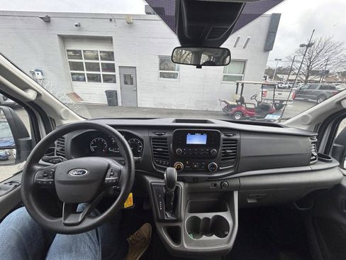 Used 2021 Ford Transit 350 XLT image 26