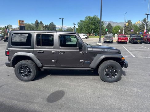 Used 2023 Jeep Wrangler Unlimited w/ Cold Weather Group AWD/4WD image 4