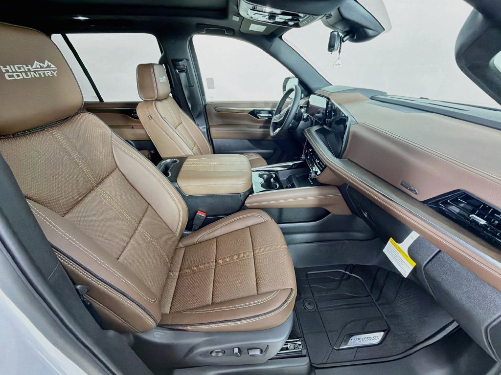 New 2026 Chevrolet Tahoe High Country AWD/4WD image 22