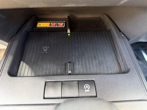 Used 2026 Toyota Corolla Cross LE FWD image 23