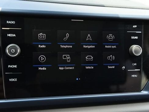 Certified 2023 Volkswagen Taos SE w/ Panoramic Sunroof Package FWD image 13