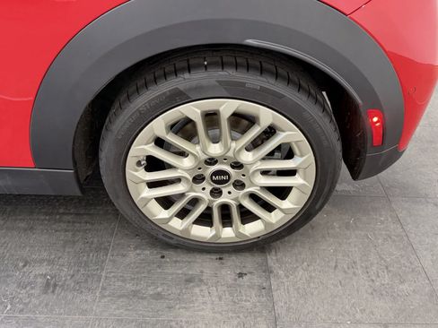 Certified 2025 MINI Cooper 2-Door Hardtop FWD image 24