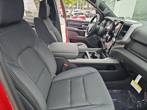 New 2026 RAM 1500 4x4 Crew Cab image 10