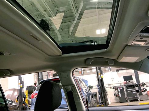 Used 2015 Subaru Outback 2.5i Premium image 13