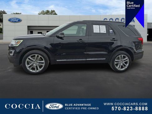 Certified 2017 Ford Explorer XLT w/ Equipment Group 202A image 7