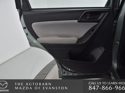 Used 2017 Subaru Forester 2.5i AWD/4WD image 32