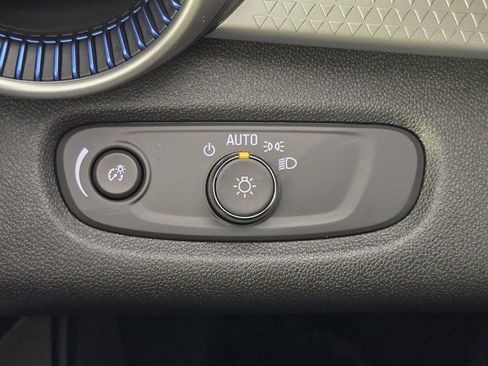 New 2026 Chevrolet Trax LS FWD image 21