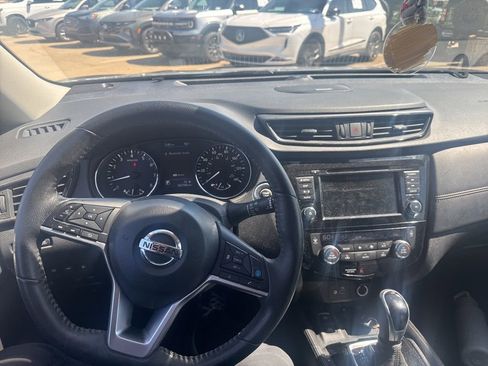 Used 2020 Nissan Rogue SL image 14
