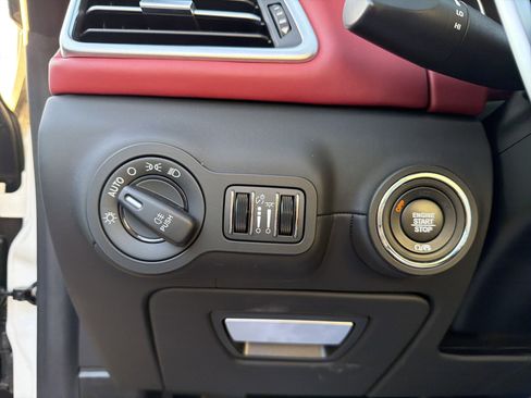 Used 2023 Maserati Ghibli Modena Q4 image 10