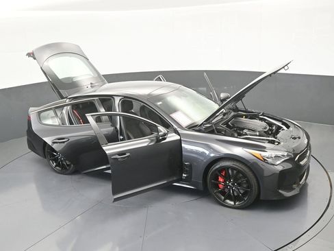 Used 2023 Kia Stinger GT2 image 81