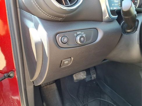 Certified 2024 Chevrolet Blazer LT w/ Convenience Package FWD image 19