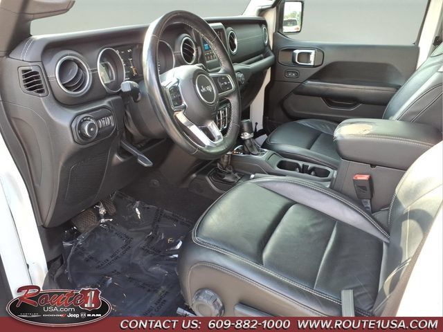 Used 2018 Jeep Wrangler Unlimited Sahara w/ Cold Weather Group AWD/4WD image 12
