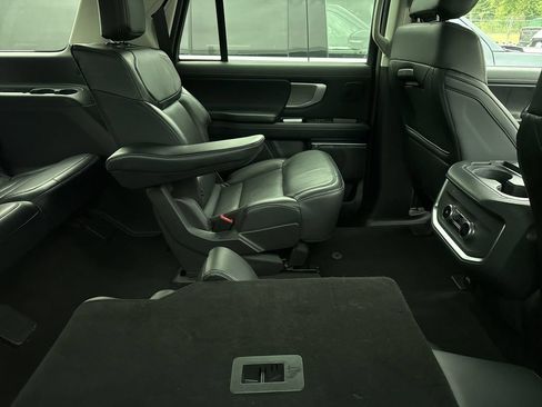Used 2025 Ford Expedition Max Platinum w/ Driver's Package AWD/4WD image 20