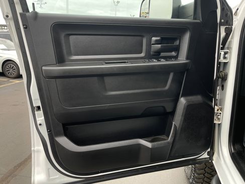 Used 2018 RAM 2500 Tradesman w/ Chrome Appearance Group AWD/4WD image 11